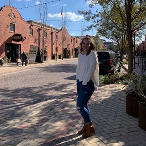 Meet your Posher, Natalie